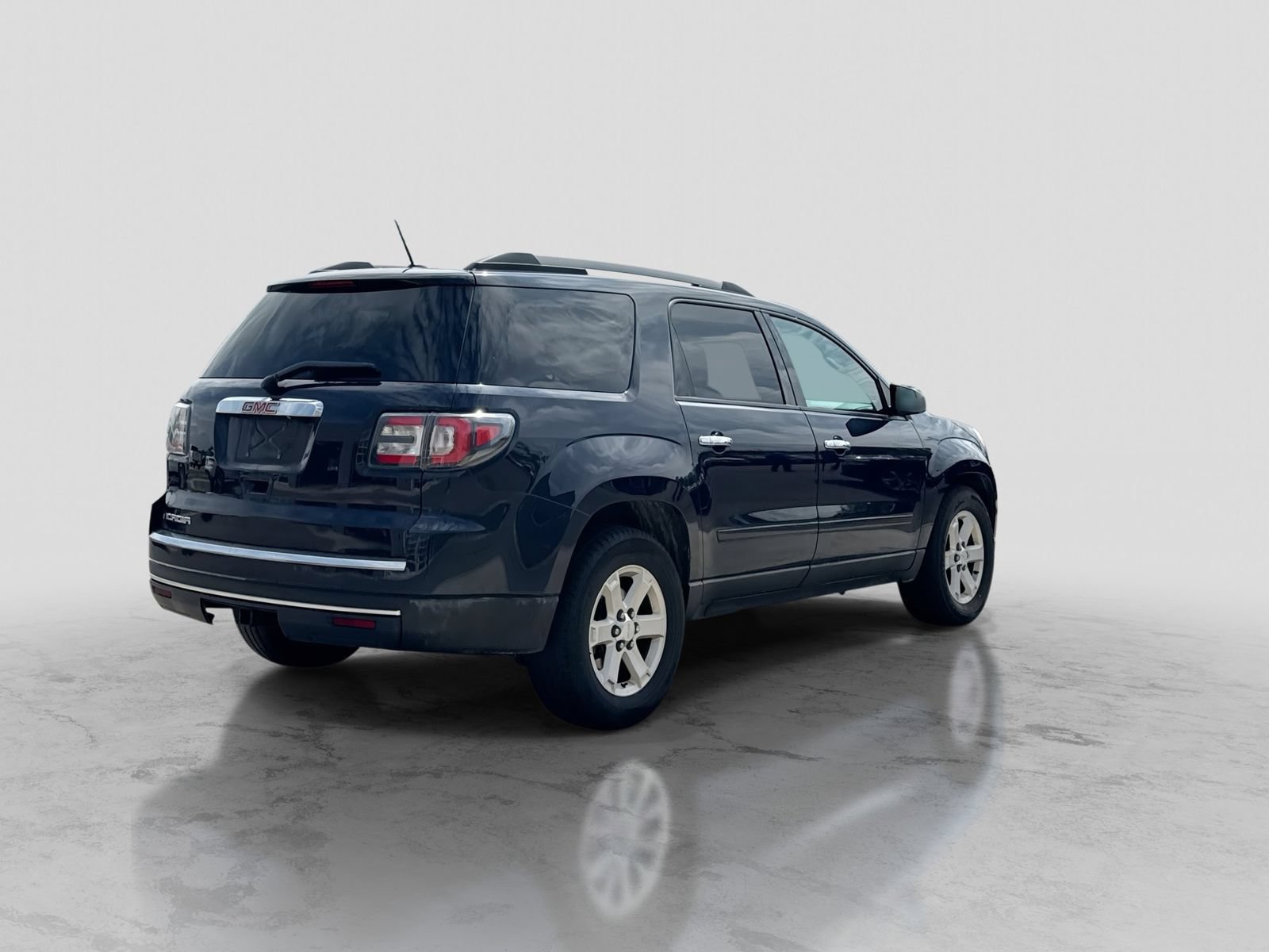 Used 2015 GMC Acadia SLE FWD image 5