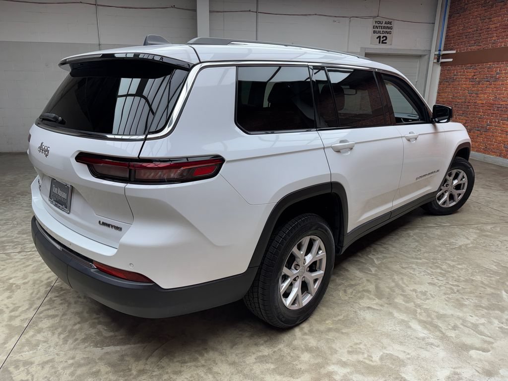 Used 2022 Jeep Grand Cherokee L Limited AWD/4WD image 6