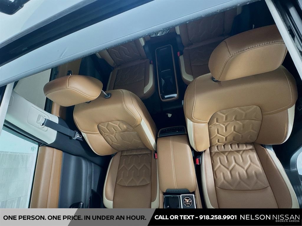 New 2026 Nissan Pathfinder Platinum image 22