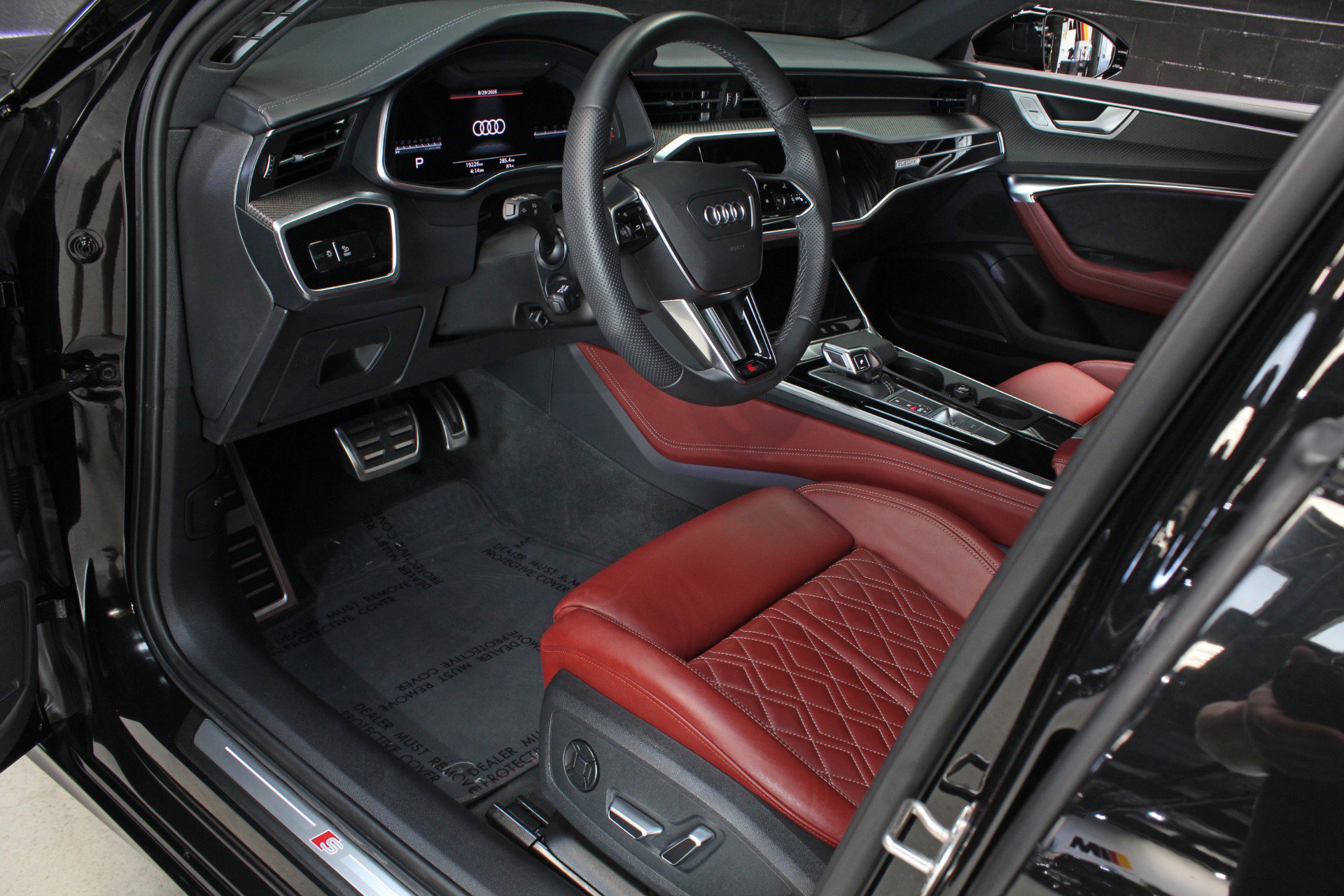 Used 2025 Audi S6 Premium Plus AWD/4WD image 31