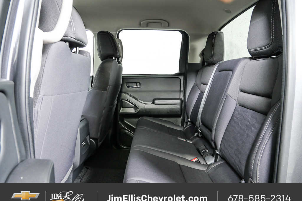 Used 2023 Nissan Frontier SV w/ Tow Package image 17