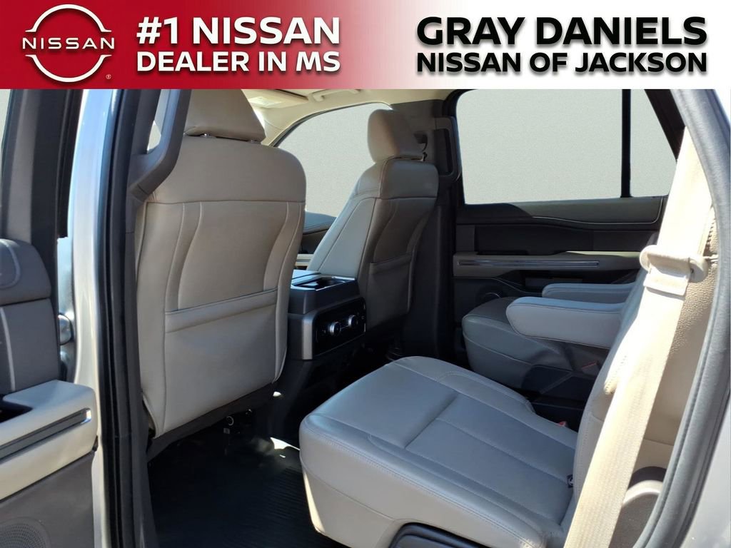 Used 2021 Ford Expedition XLT image 27