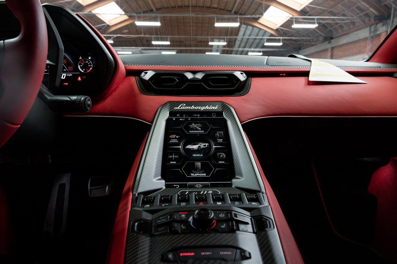 Used 2022 Lamborghini Aventador Countach AWD/4WD image 7
