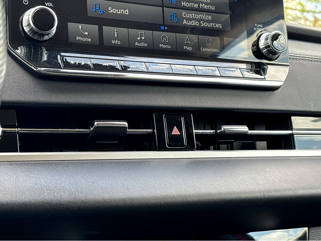 Used 2024 Mitsubishi Outlander SE image 7