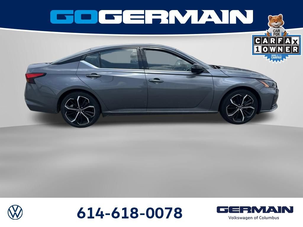 Used 2024 Nissan Altima 2.5 SR FWD image 10