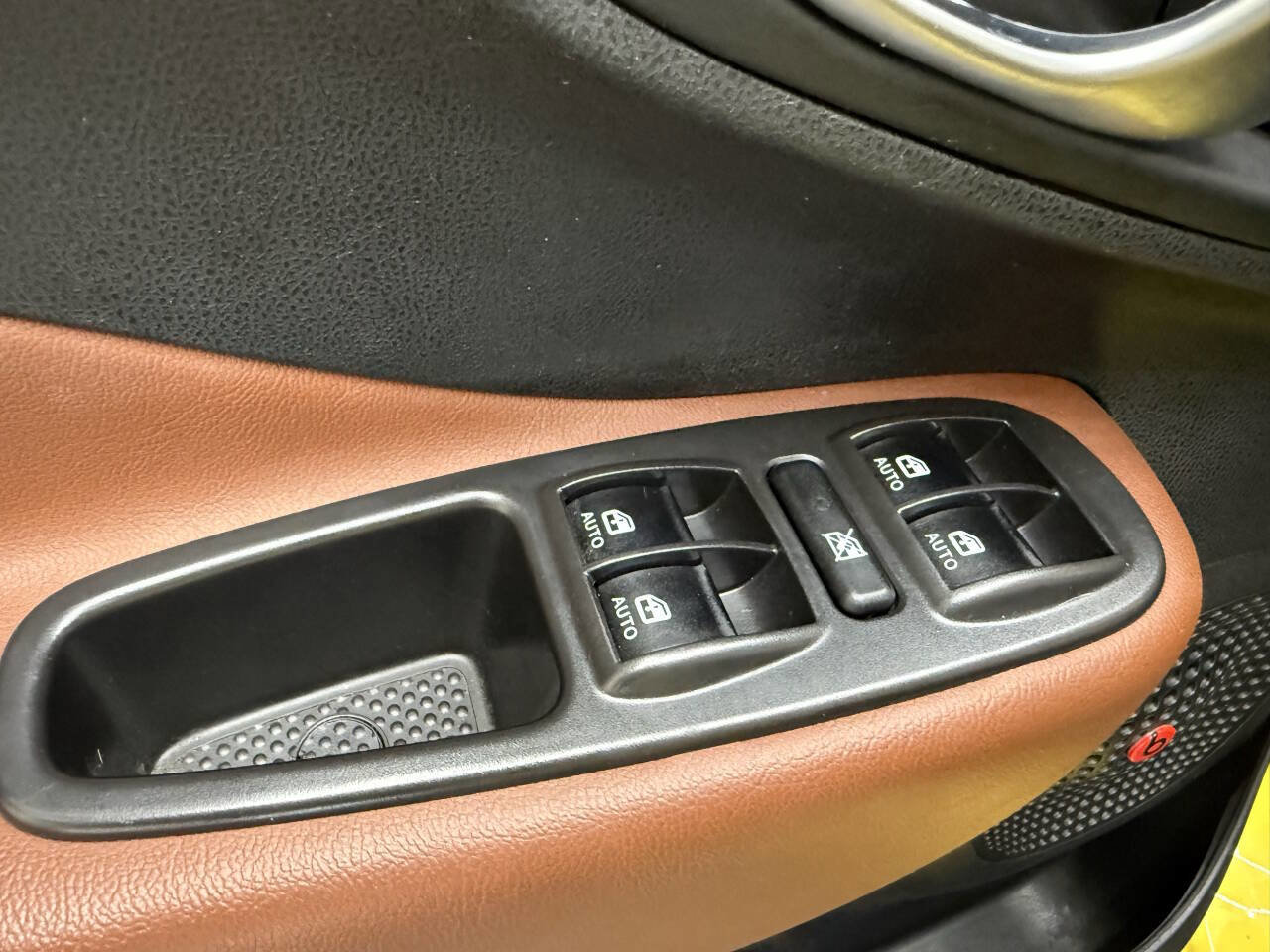 Used 2016 FIAT 500L Trekking image 34