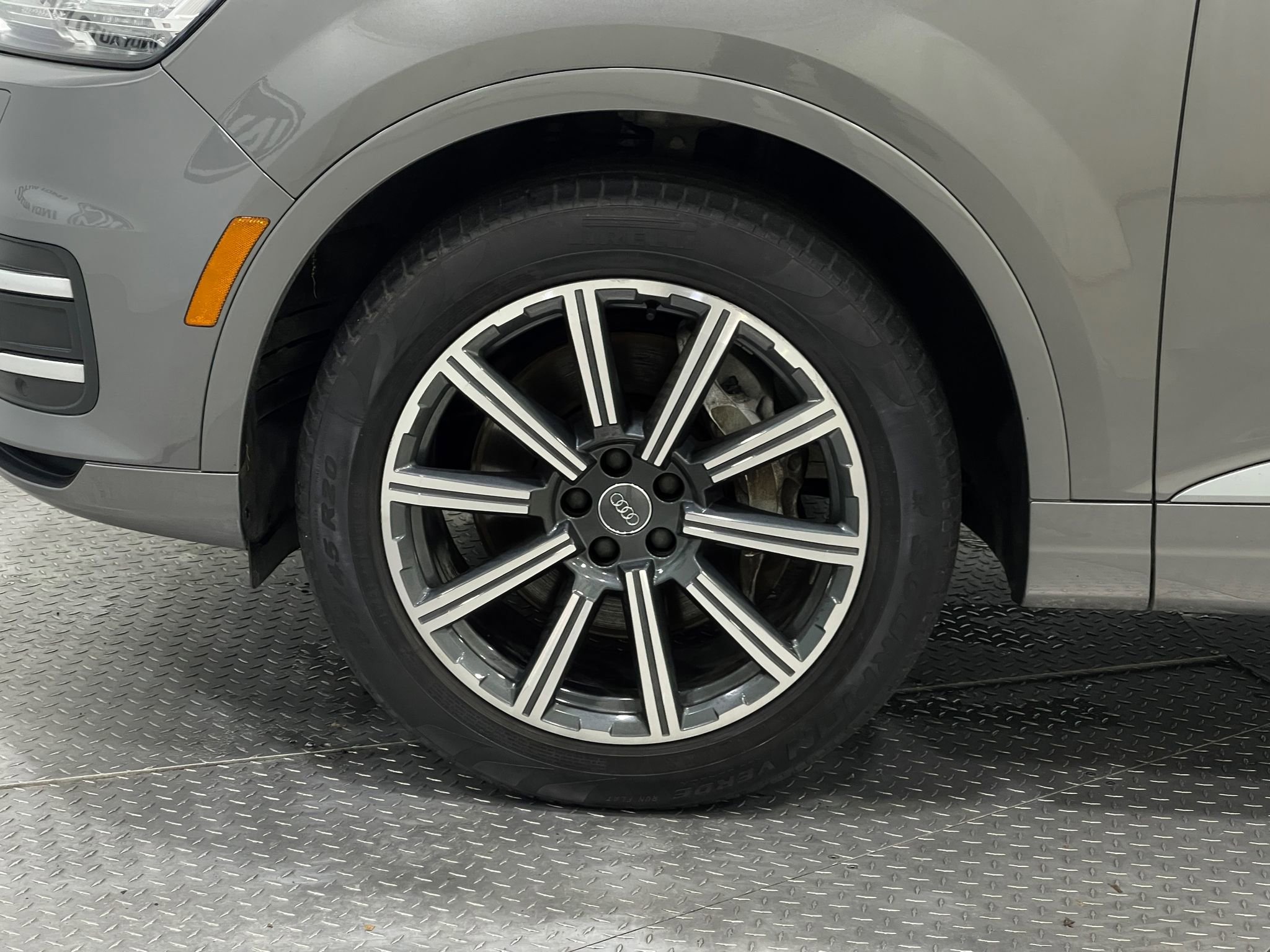 Used 2018 Audi Q7 3.0T Premium Plus w/ Premium Plus Package image 37