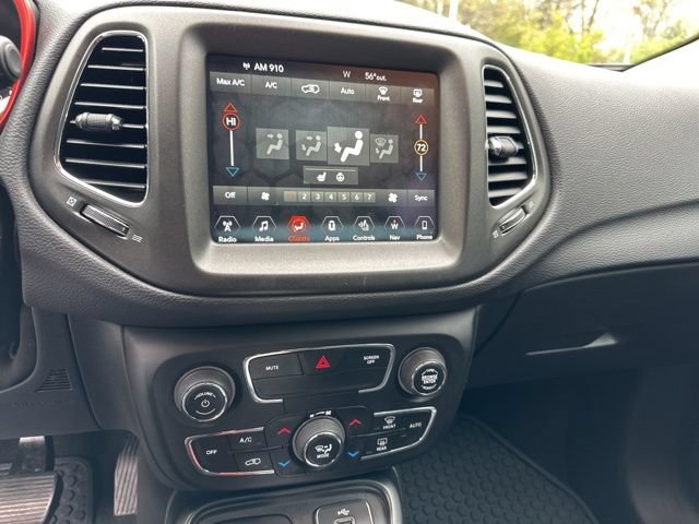 Used 2018 Jeep Compass Trailhawk w/ Leather Interior Group AWD/4WD image 21