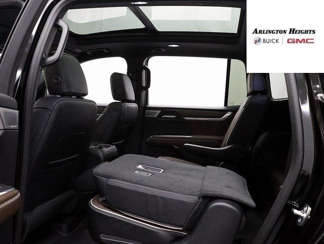 New 2026 GMC Acadia Denali Ultimate w/ LPO, Floor Liner Package AWD/4WD image 13