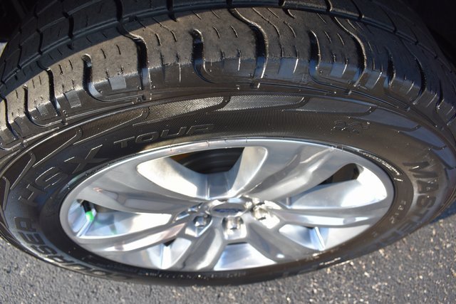 Used 2016 Ford F150 Platinum w/ Equipment Group 701A Luxury image 14