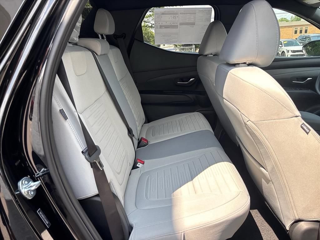 New 2026 Hyundai Santa Cruz SE FWD image 11