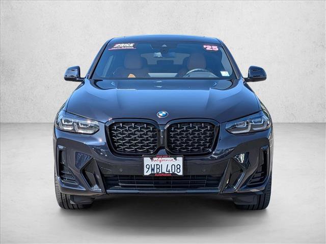 Used 2025 BMW X4 xDrive30i w/ Premium Package AWD/4WD image 2