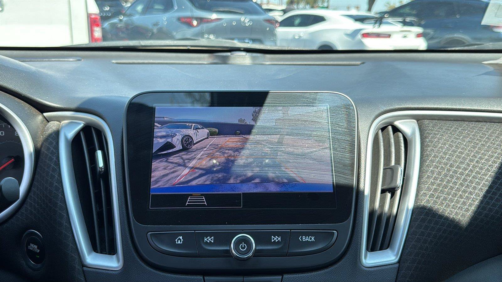 Used 2023 Chevrolet Malibu LT FWD image 17