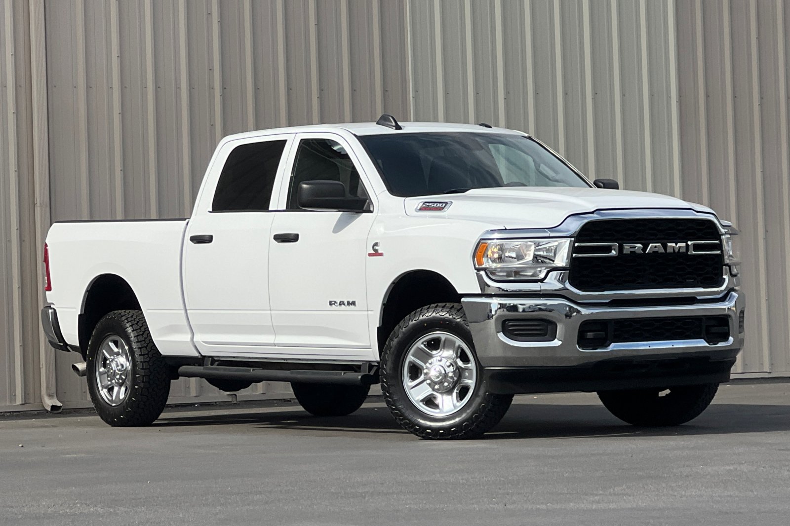 Used 2022 RAM 2500 Tradesman AWD/4WD image 2