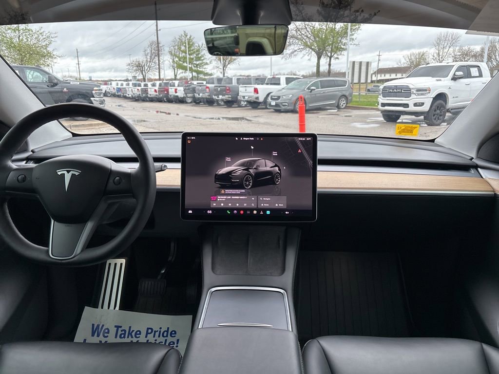 Used 2023 Tesla Model Y Long Range image 2
