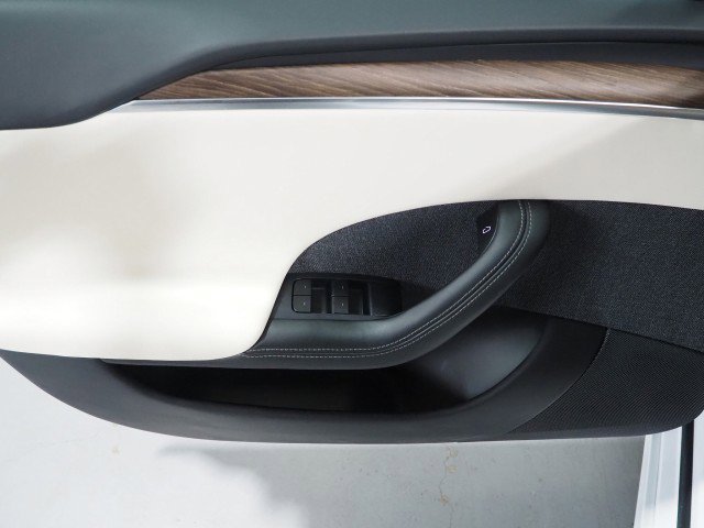 Used 2021 Tesla Model S Plaid image 59