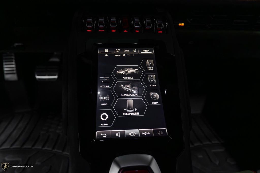 Used 2024 Lamborghini Huracan Sterrato image 31
