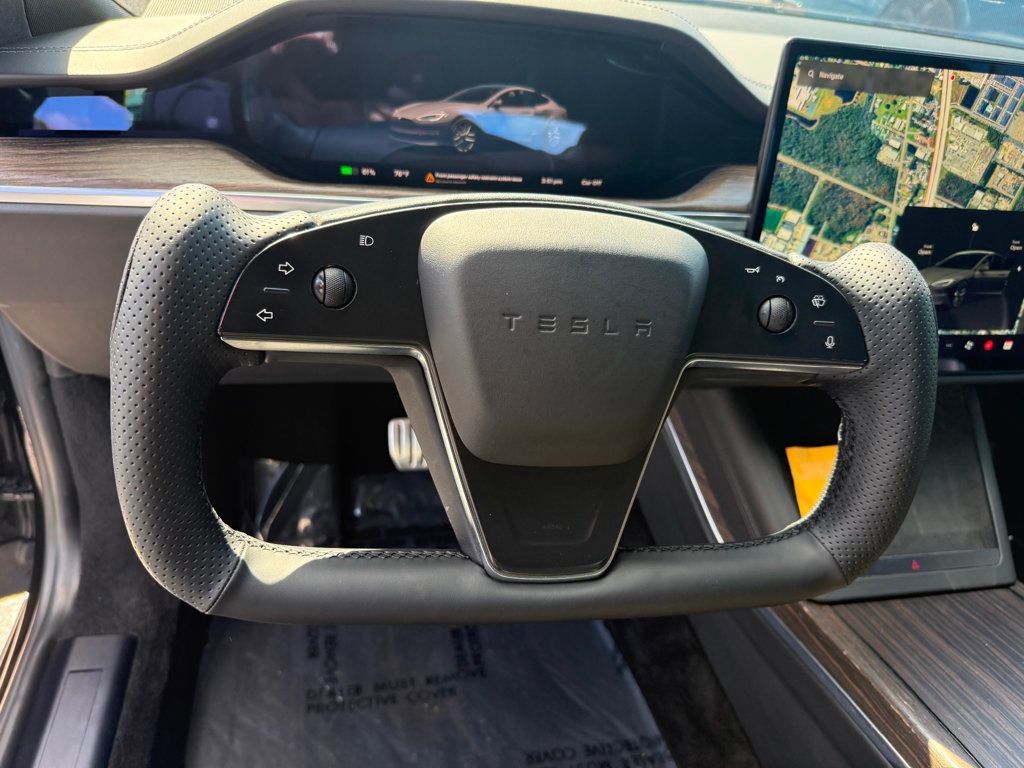 Used 2021 Tesla Model S Plaid image 12