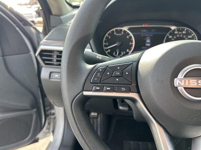 Used 2024 Nissan Altima 2.5 SV image 17