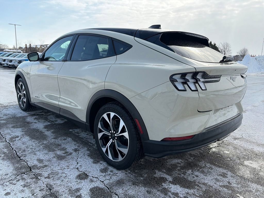 Used 2025 Ford Mustang Mach-E Select image 5