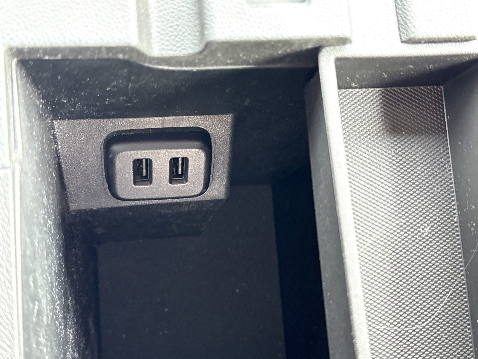 Used 2024 Chevrolet Equinox RS image 29