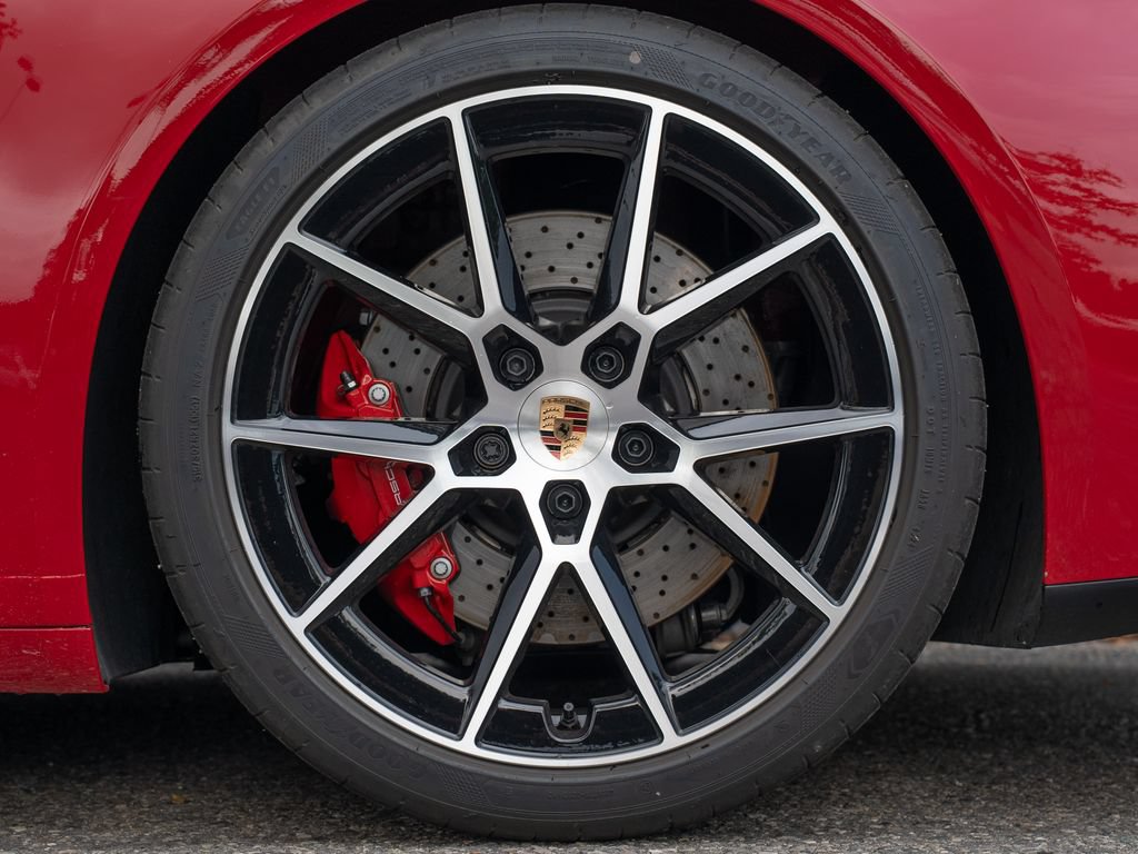 Used 2025 Porsche 911 GTS image 13