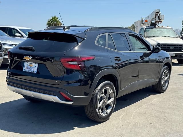 New 2026 Chevrolet Trax LT FWD image 5