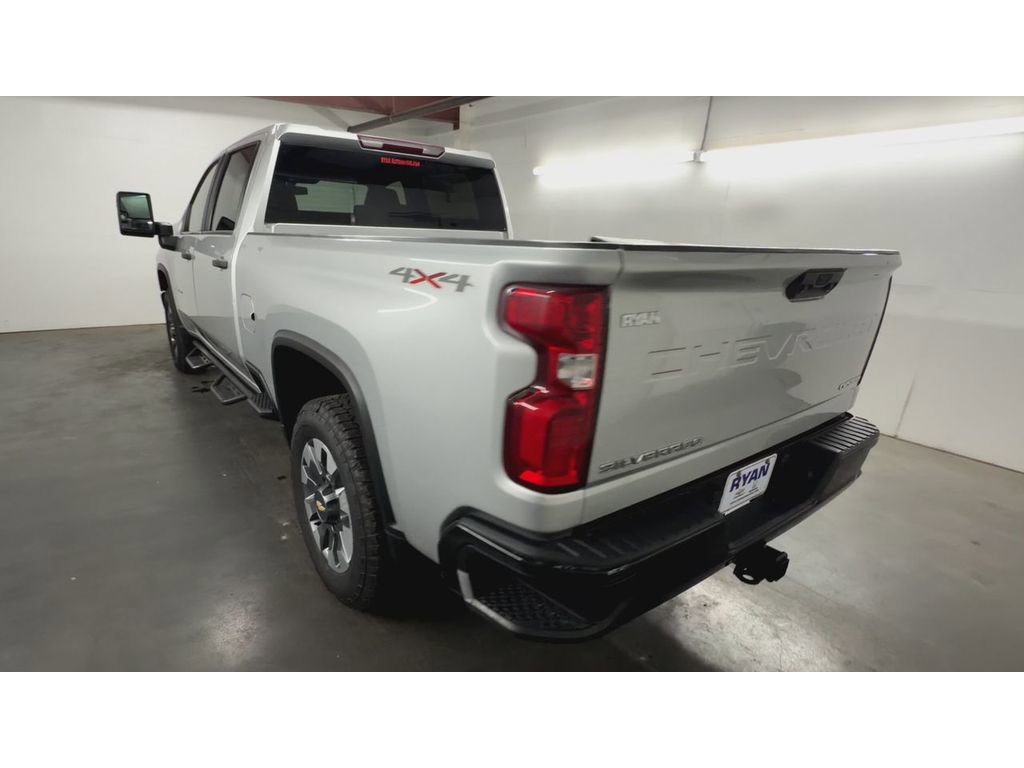 Used 2021 Chevrolet Silverado 2500 Custom w/ Custom Value Package image 7