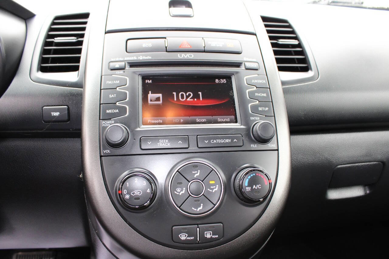 Used 2013 Kia Soul + w/ Audio Pkg image 20