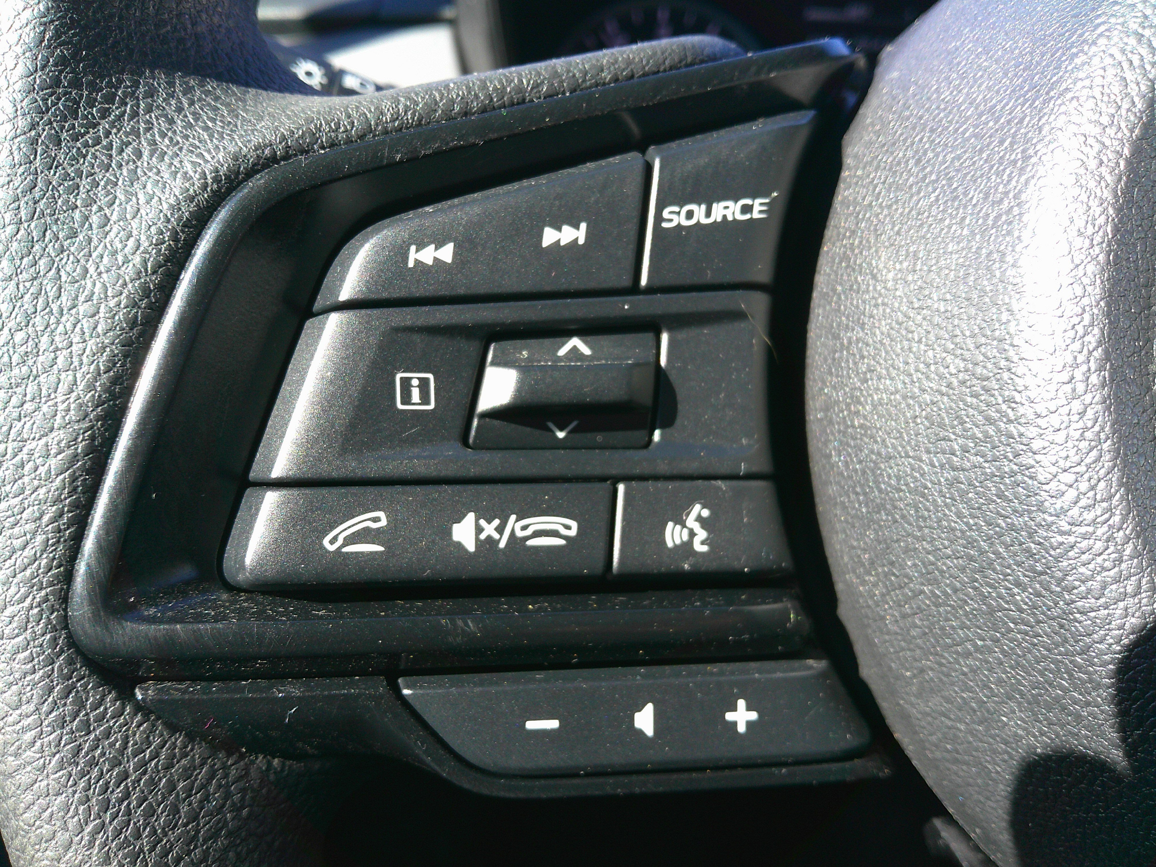 Used 2024 Subaru Crosstrek 2.0i Premium w/ Crosstrek Mirror Package image 22