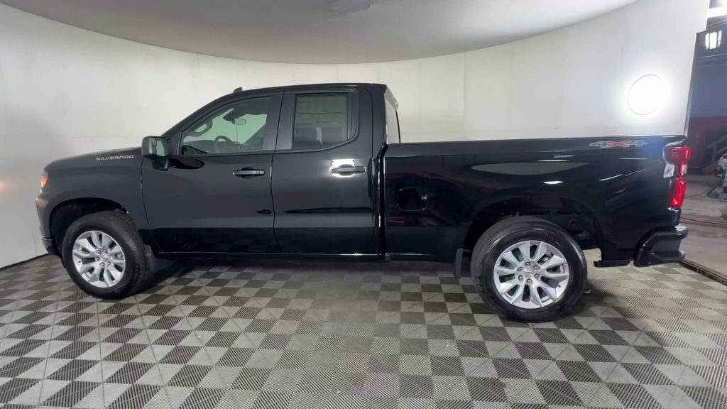 New 2026 Chevrolet Silverado 1500 Custom AWD/4WD image 7