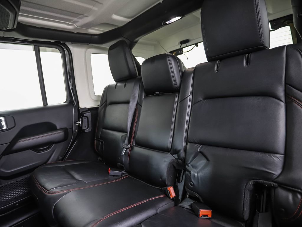 Used 2018 Jeep Wrangler Unlimited Rubicon w/ Dual Top Group image 23