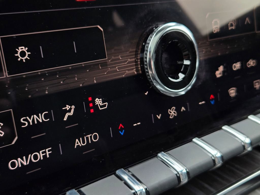 Used 2025 GMC Sierra EV Denali image 22