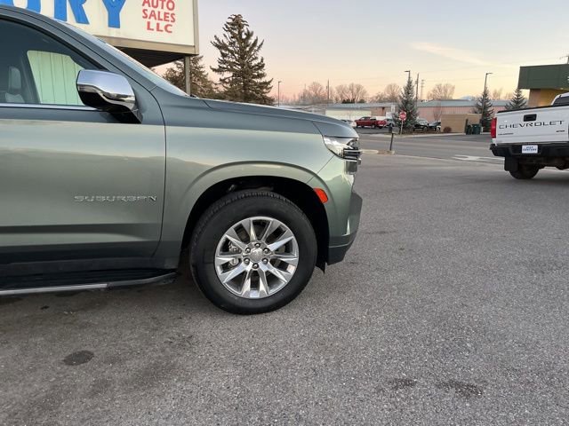 Used 2023 Chevrolet Suburban Premier image 14
