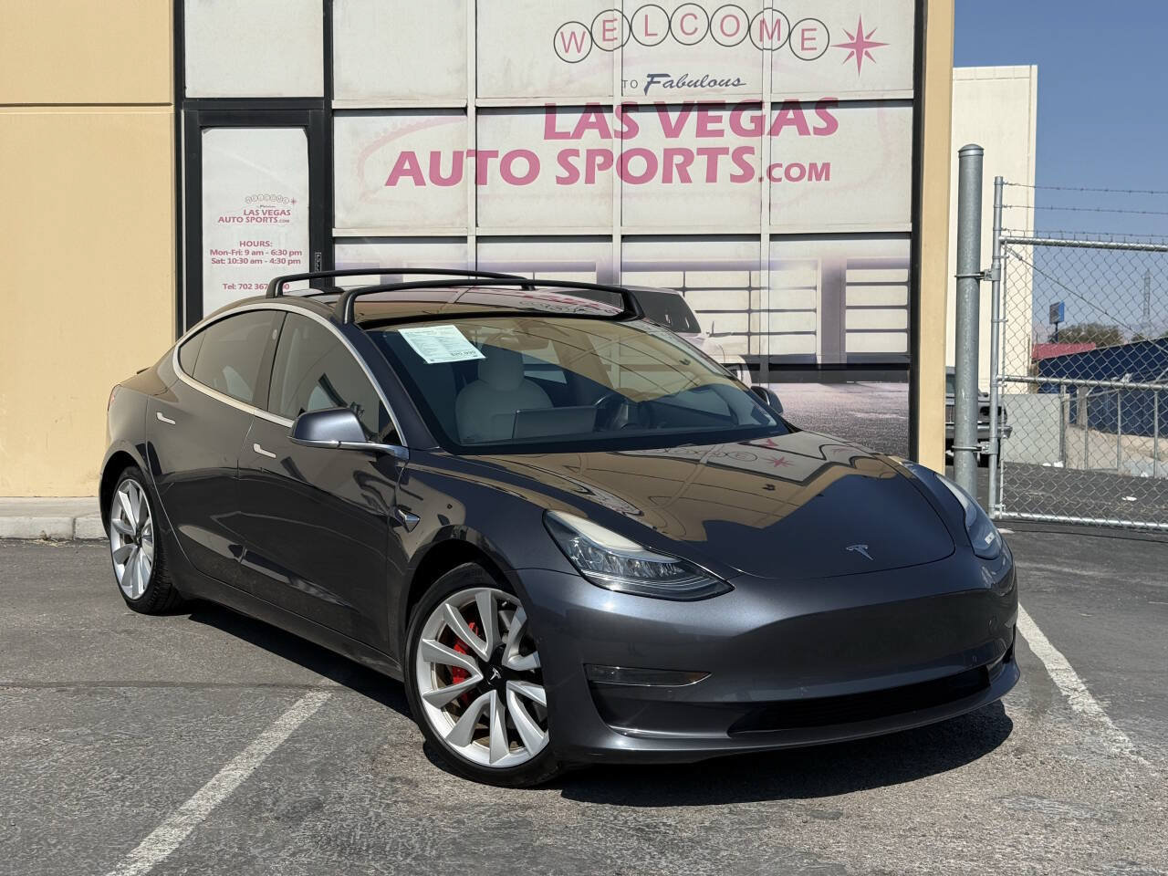 Used 2018 Tesla Model 3 Performance AWD/4WD image 2