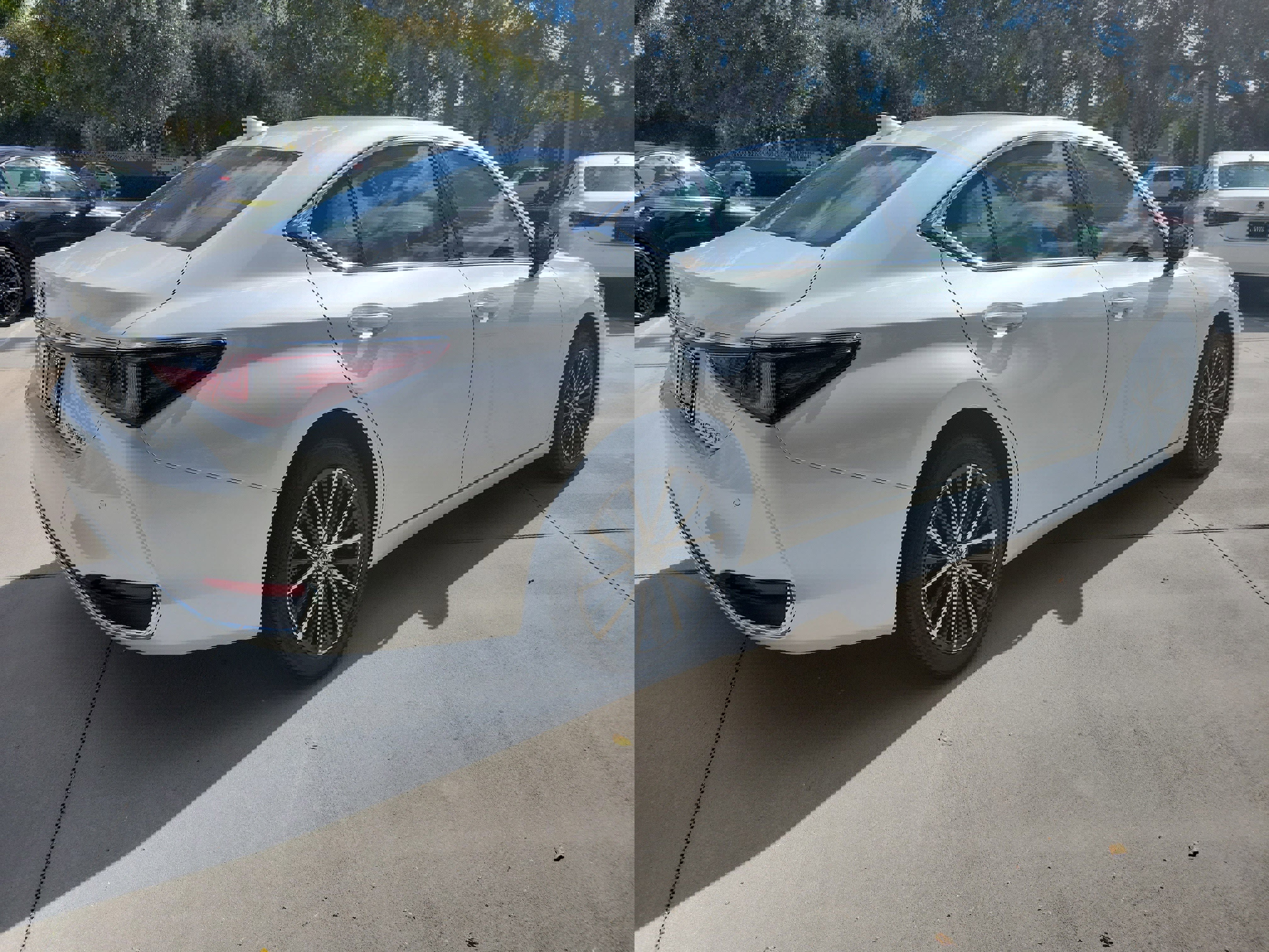 Used 2024 Lexus ES 250 w/ Premium Package image 7