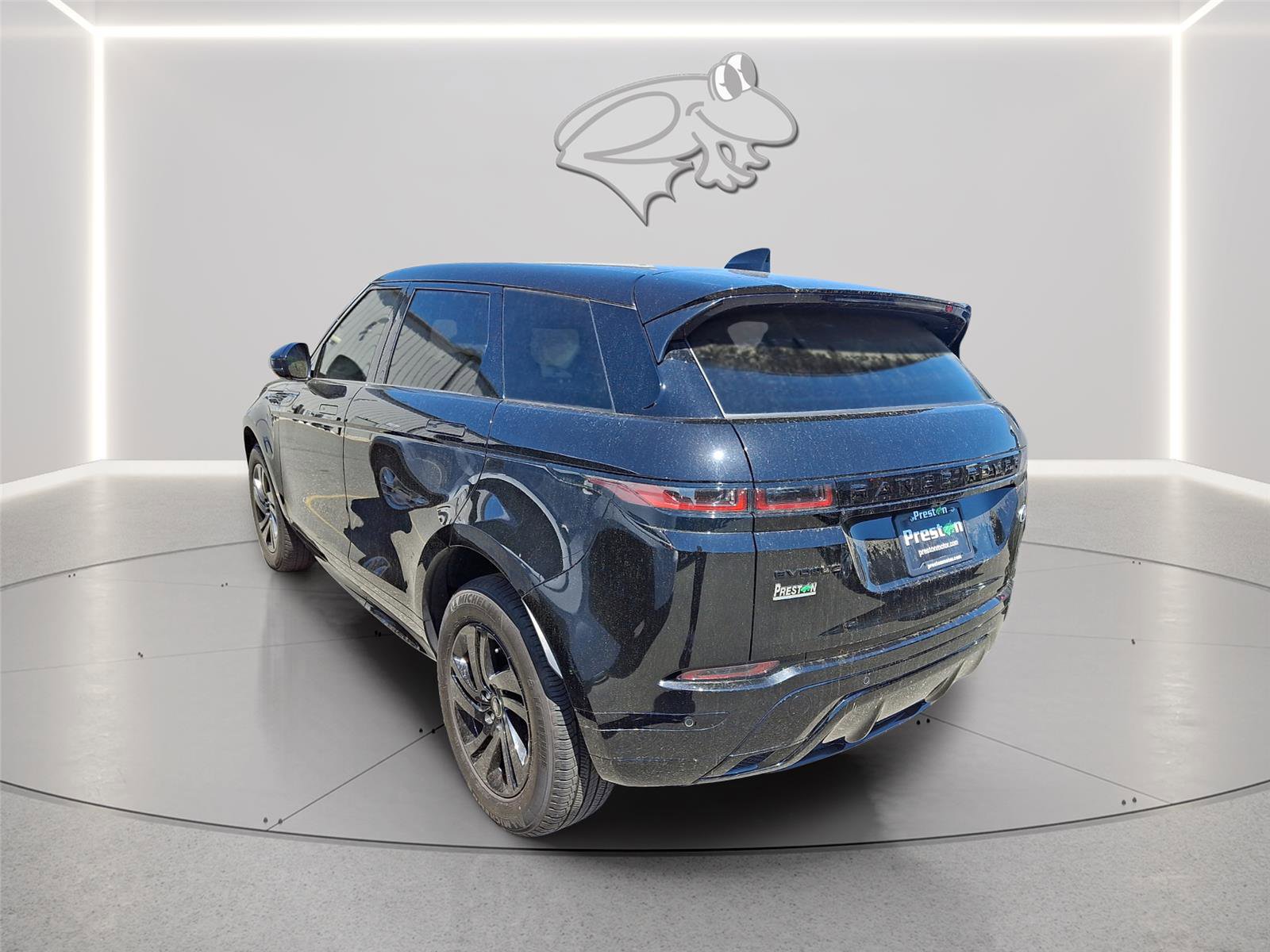 Used 2023 Land Rover Range Rover Evoque R-Dynamic S AWD/4WD image 6