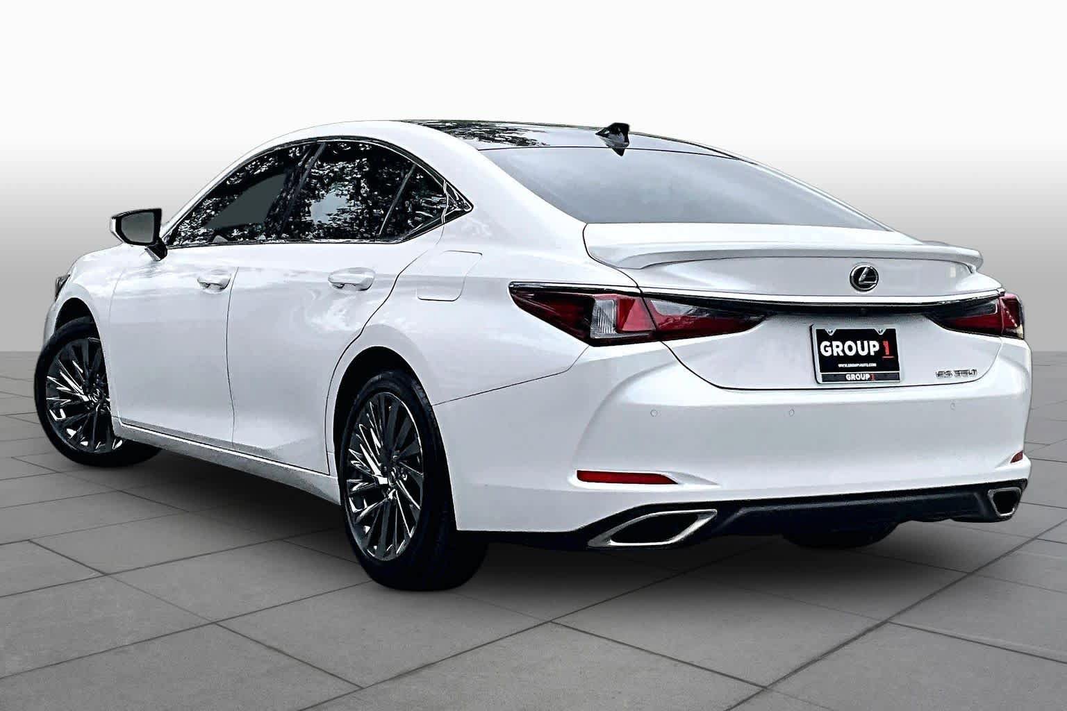 Used 2024 Lexus ES 350 Ultra Luxury w/ Accessory Package (Z2) FWD image 12