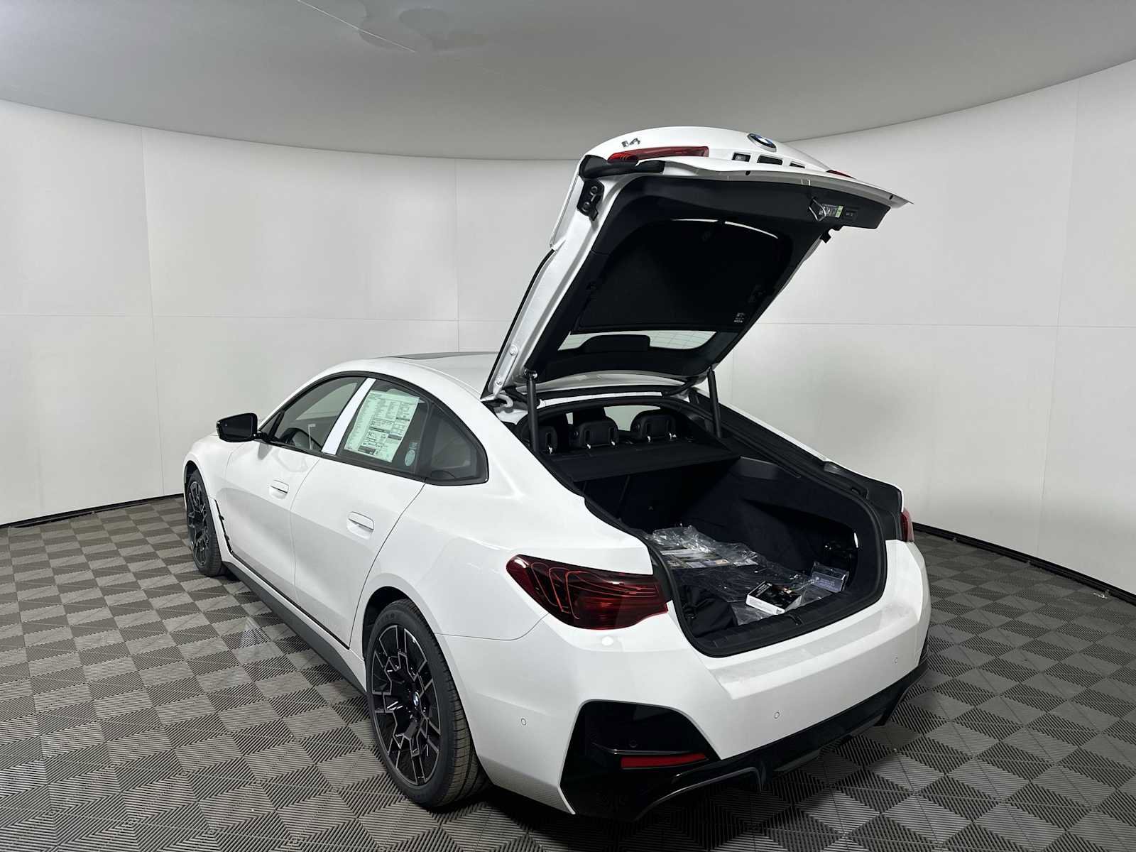 New 2026 BMW i4 xDrive40i w/ M Sport Package image 19