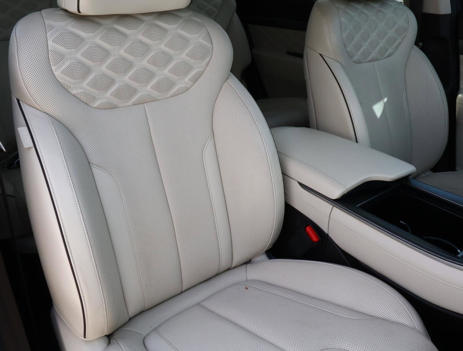 Used 2020 Hyundai Palisade Limited image 17