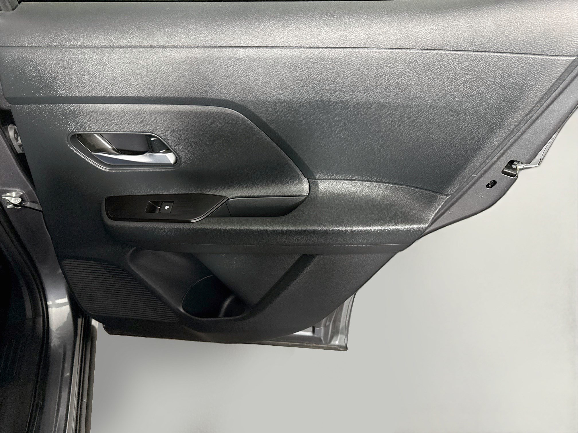 Used 2026 Nissan Kicks SV FWD image 28