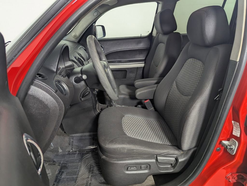 Used 2011 Chevrolet HHR LT FWD image 12