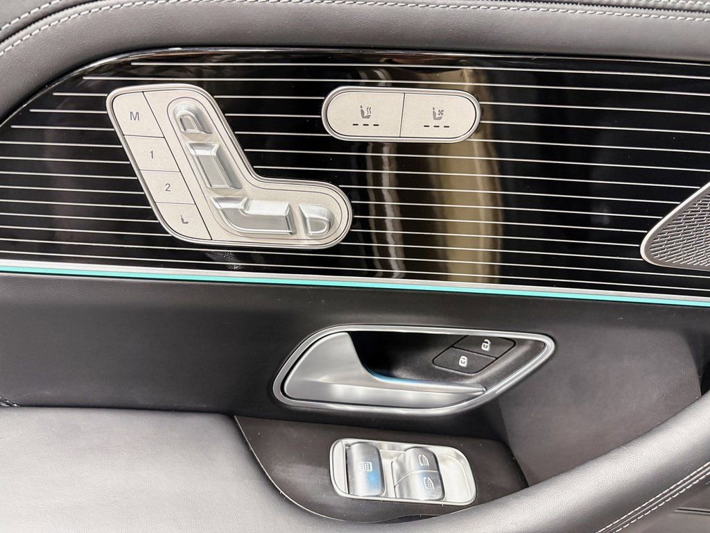 Certified 2023 Mercedes-Benz Maybach GLS 600 4MATIC image 26