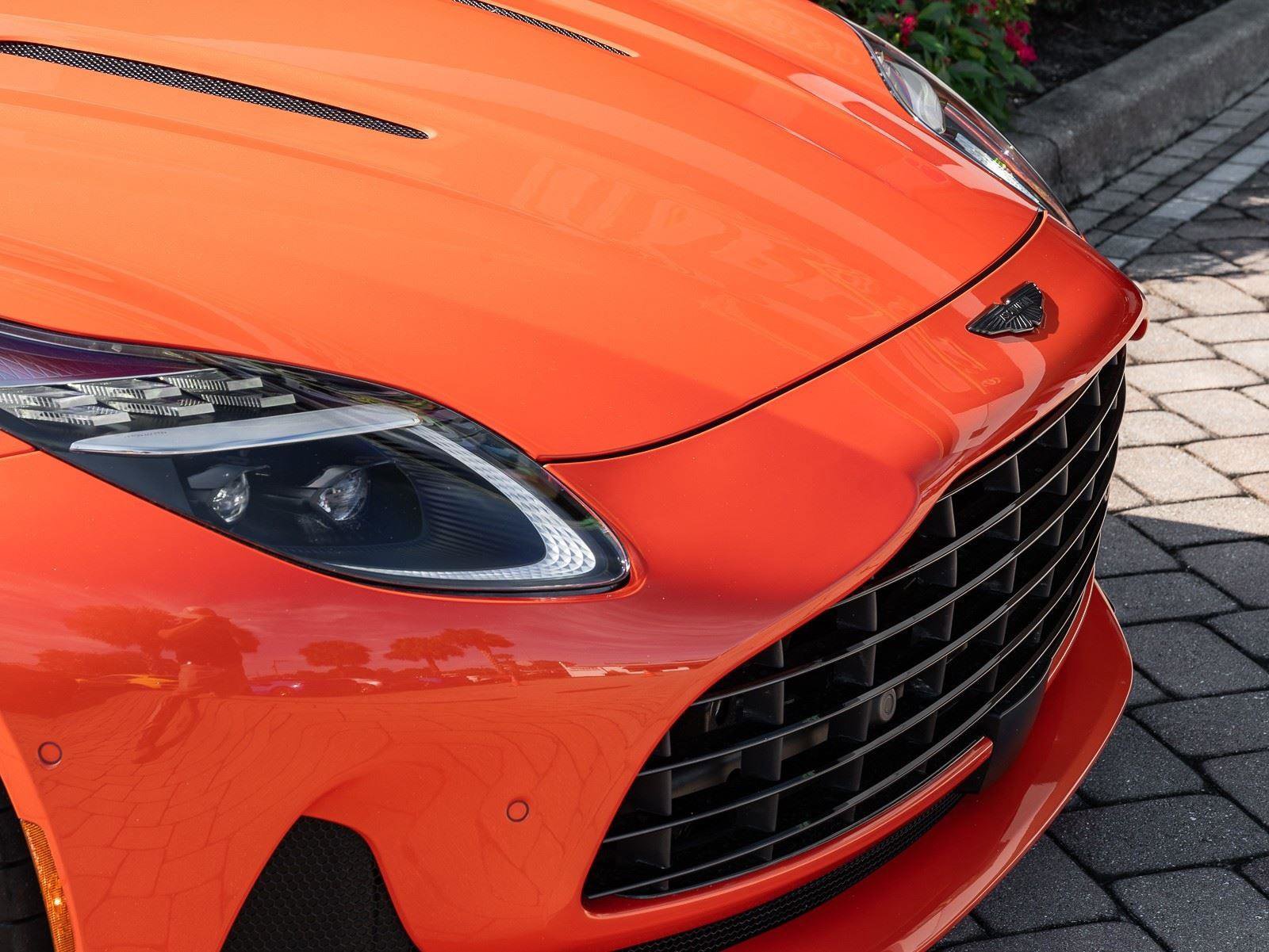 Used 2024 Aston Martin DB12 Convertible RWD image 34