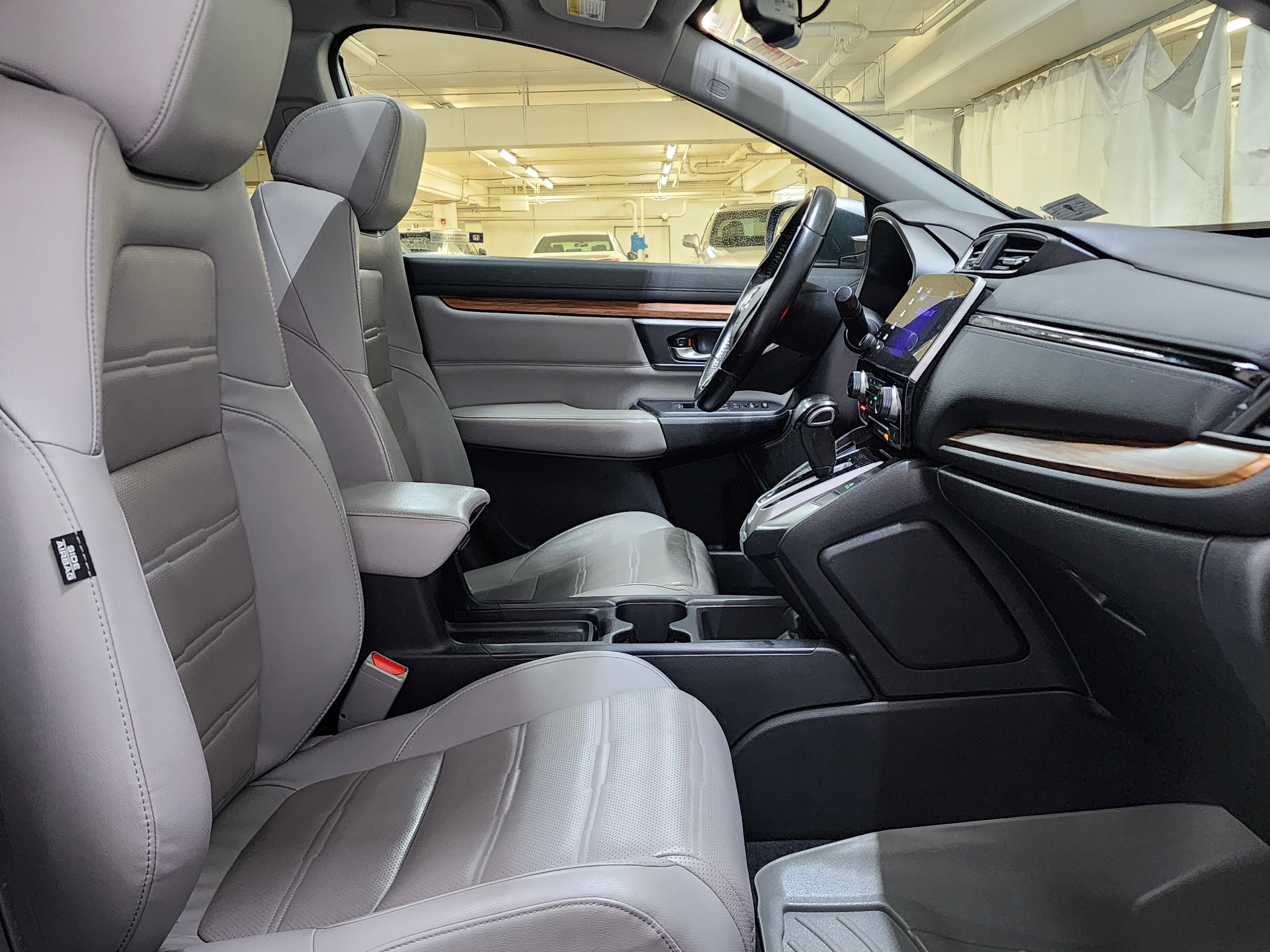 Used 2017 Honda CR-V Touring image 23