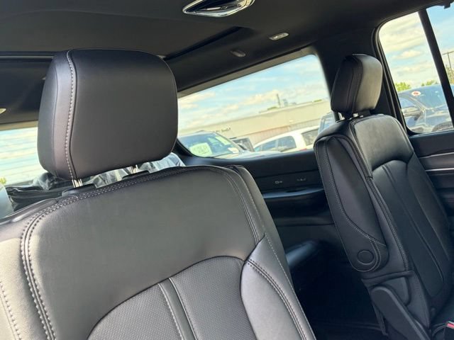 New 2026 Jeep Grand Wagoneer Limited AWD/4WD image 31