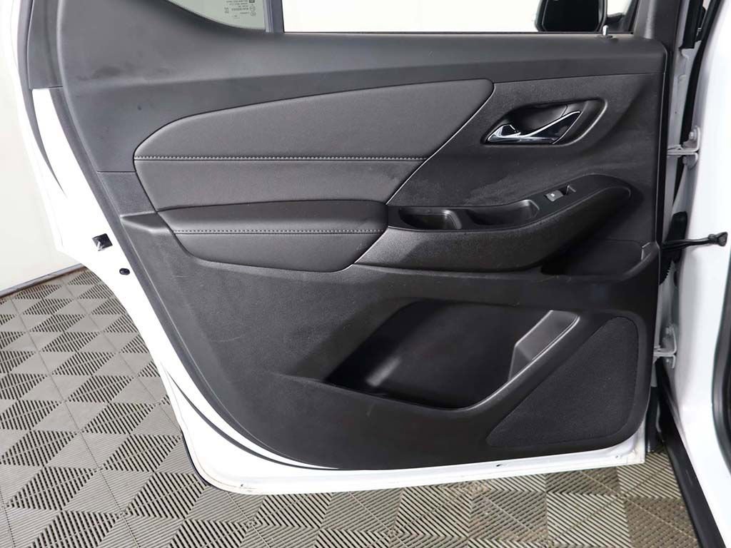 Used 2023 Chevrolet Traverse LT image 20