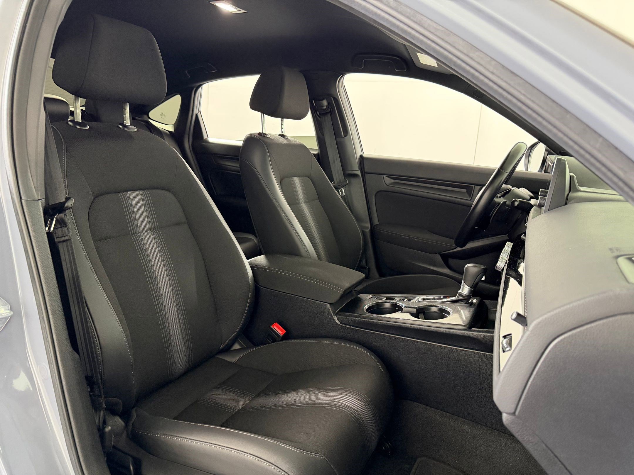 Used 2024 Honda Civic Sport image 25