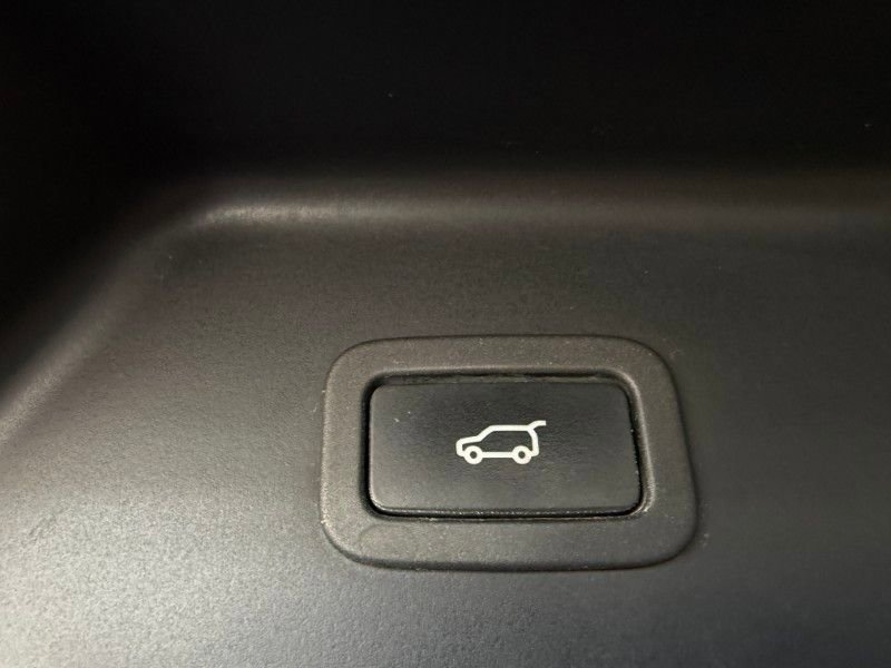 Used 2020 Land Rover Range Rover HSE image 43