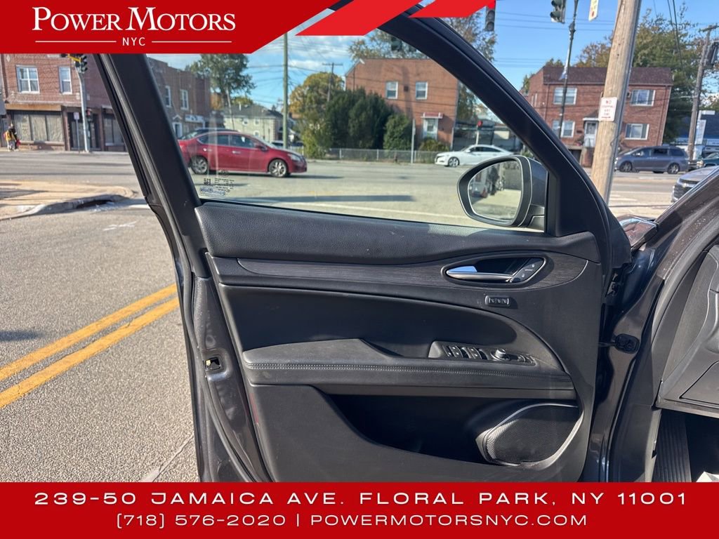 Used 2023 Alfa Romeo Stelvio Ti image 28